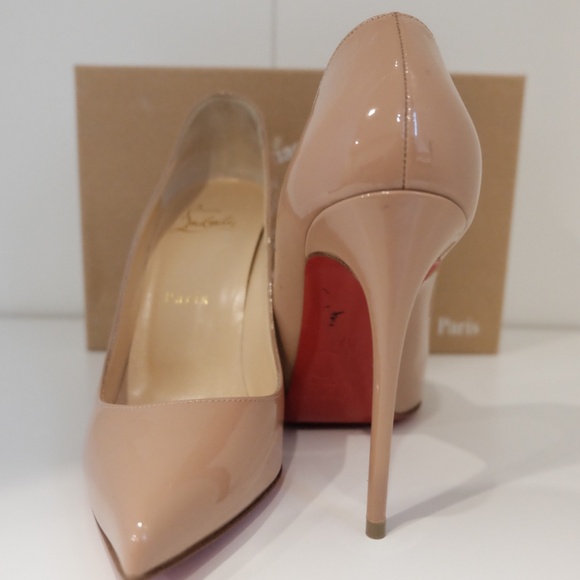Christian Louboutin - Picture 5 of 7